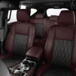 Interior Hitam dan Burgundy Baru